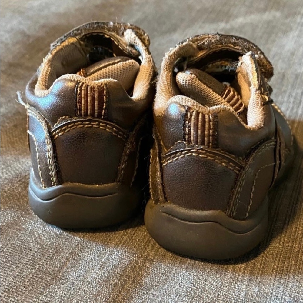 Brown infant shoes